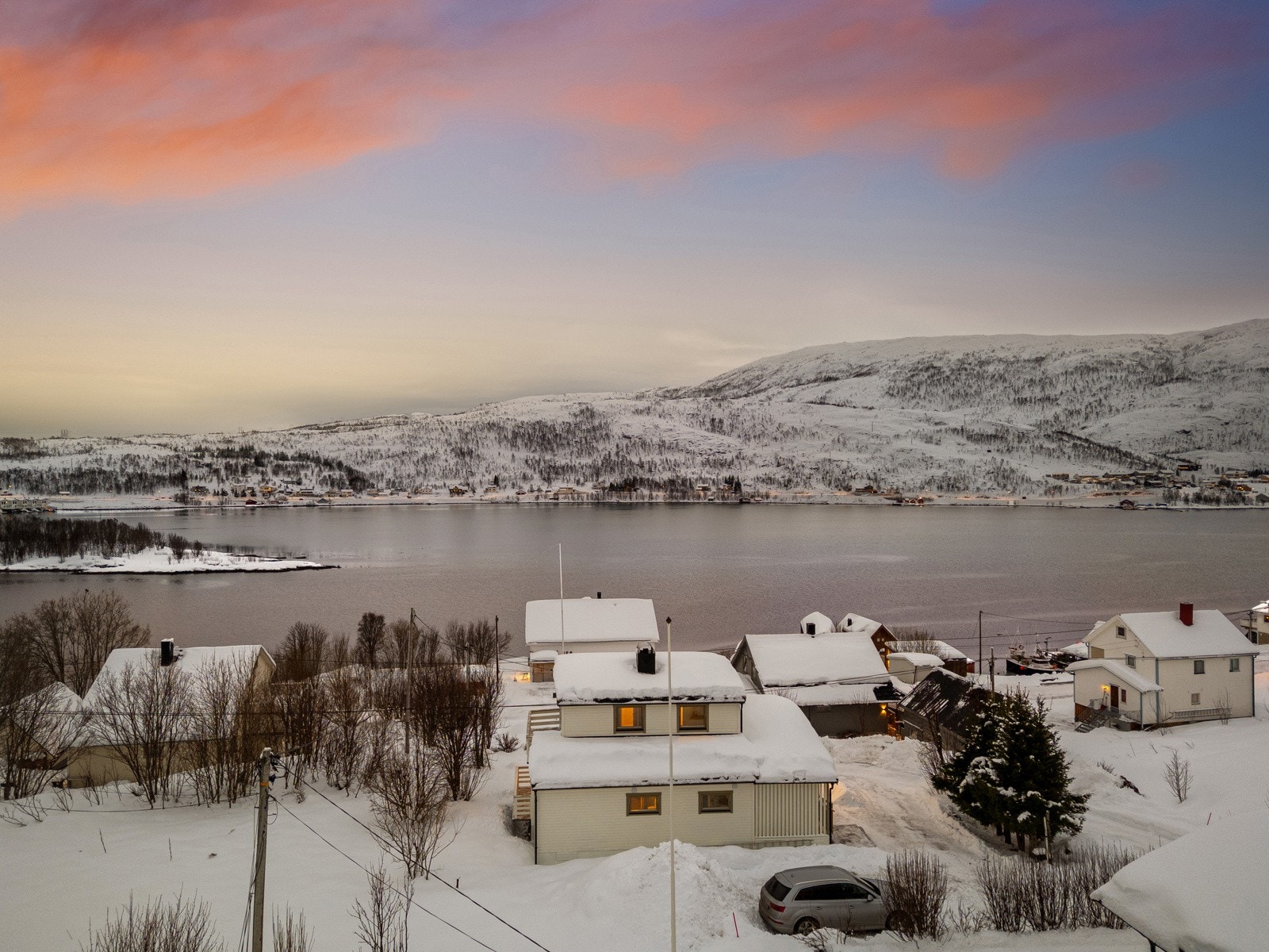 Velkommen til Innelvvegen 157 - Presentert av Sne Eiendomsmegling v/Ivar J. Nerdal!