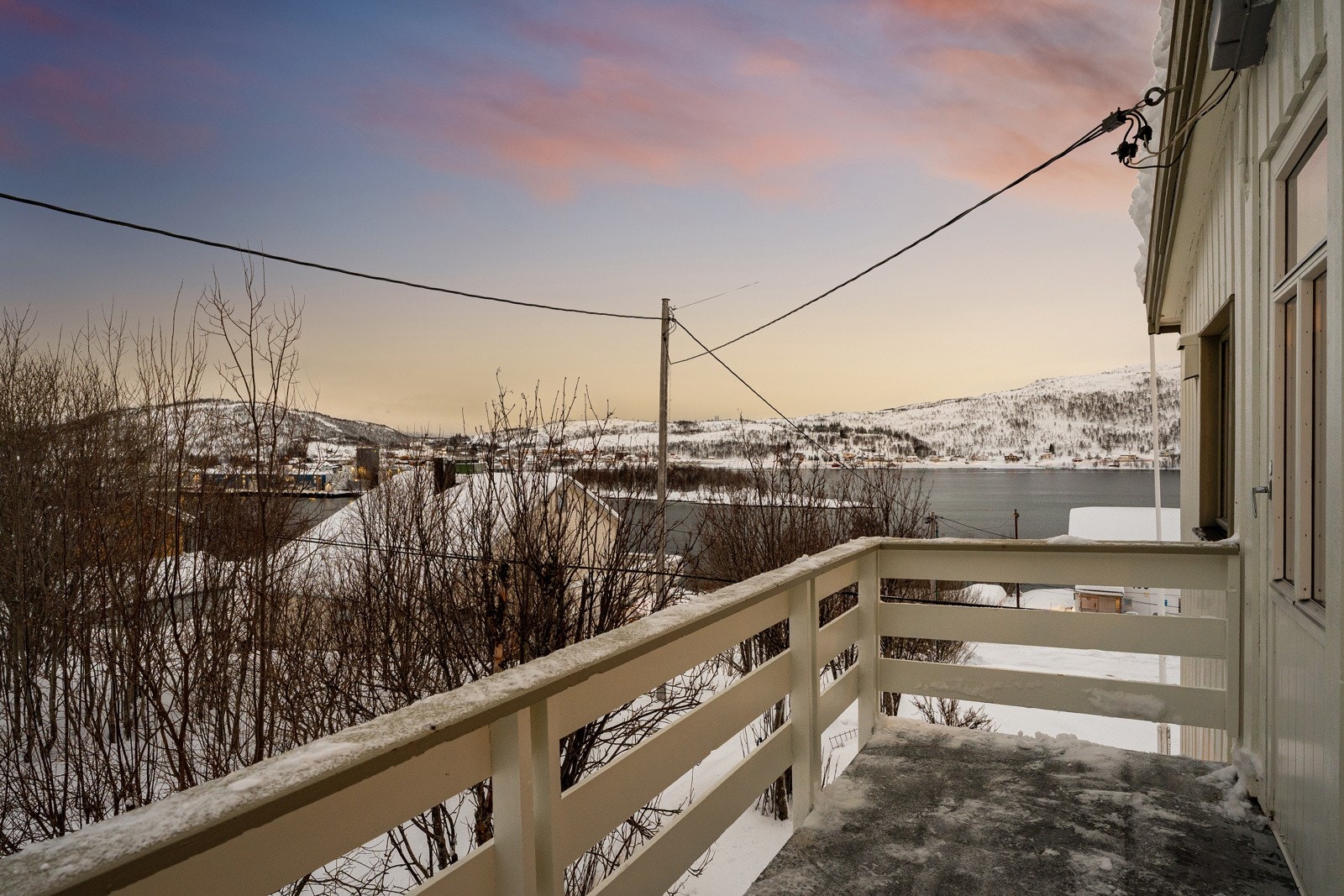 I 3.etasje er det balkong med herlig utsikt!