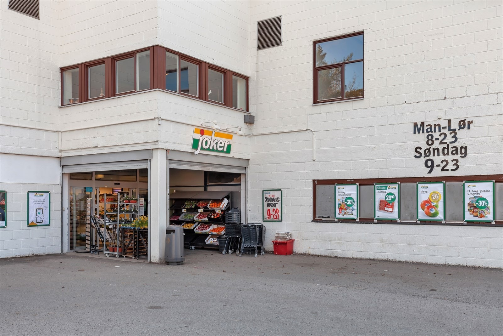 Nærbutikken Joker som er søndagsåpent Galleribilde