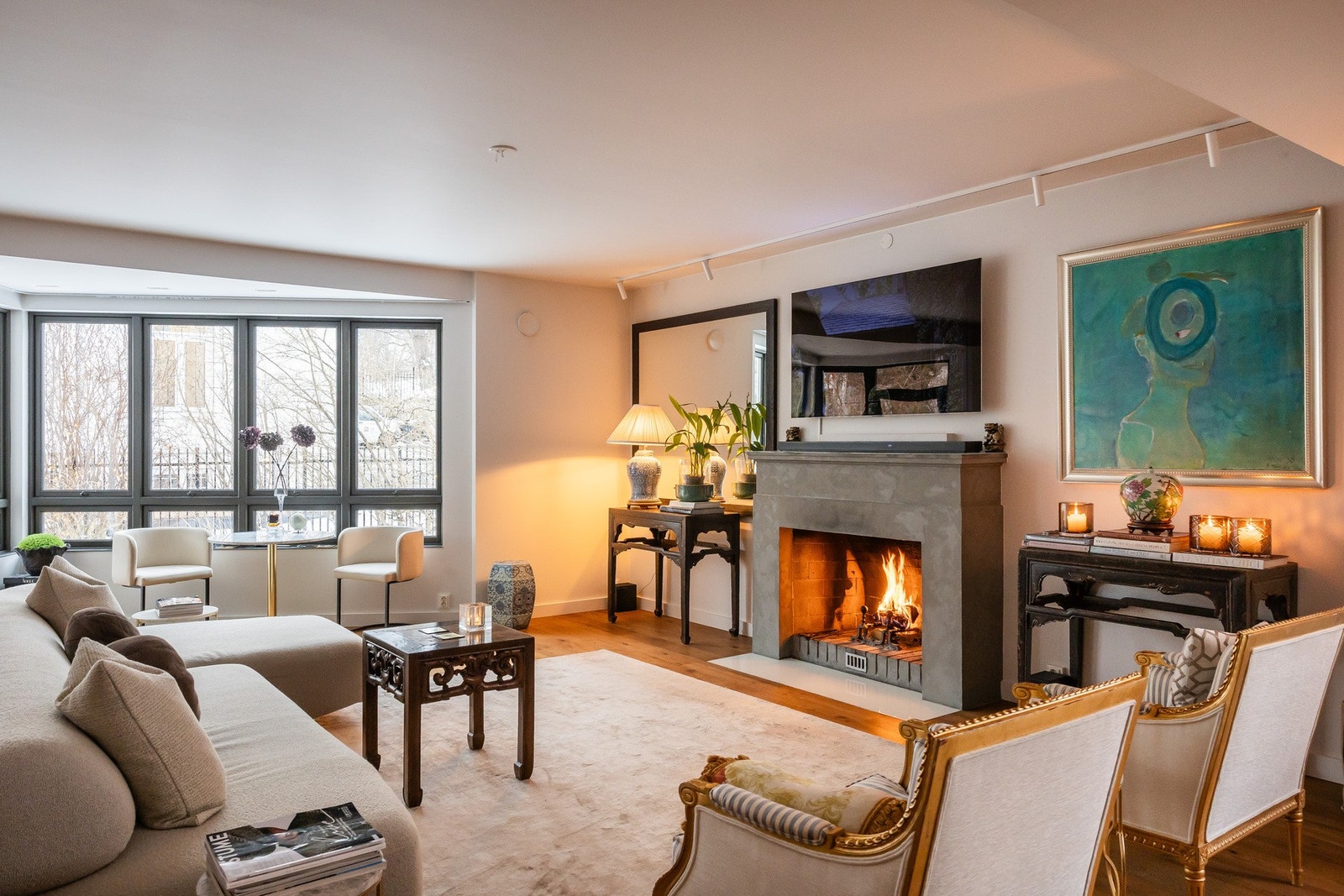 Leiligheten har en lun og god atmosfære. Foto Anne Andersen Galleribilde