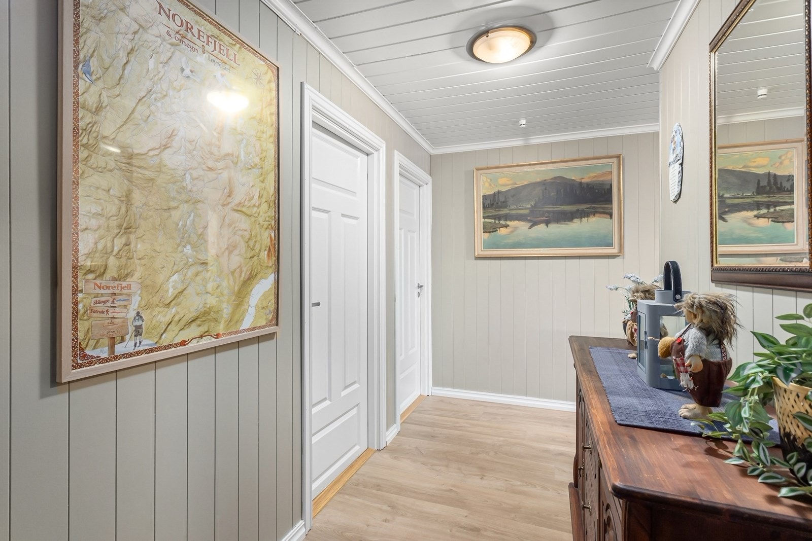 Hytta har 3 soverom og et hobbyrom. Galleribilde