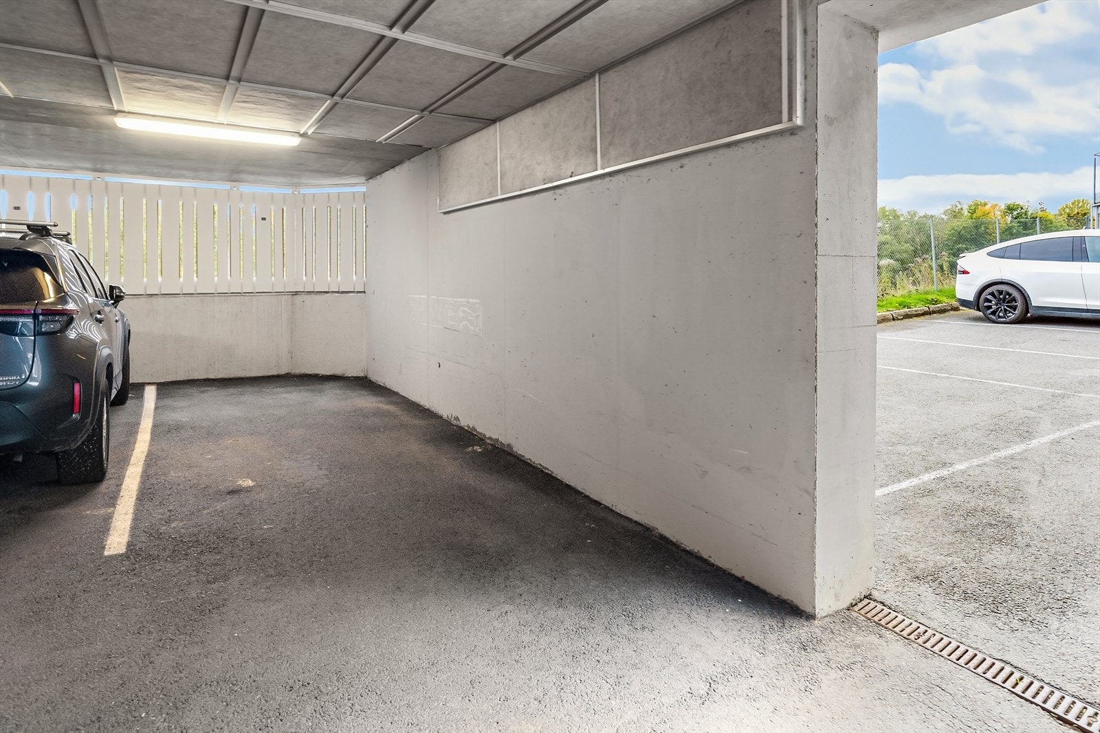 Garasjeplass nr 16 Galleribilde