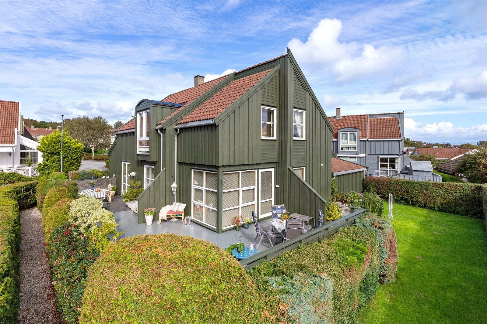 EiendomsMegler1 v/Sjur Svihus har gleden av å presentere denne flotte eneboligen i Inger Hagerups gate 18 Galleribilde