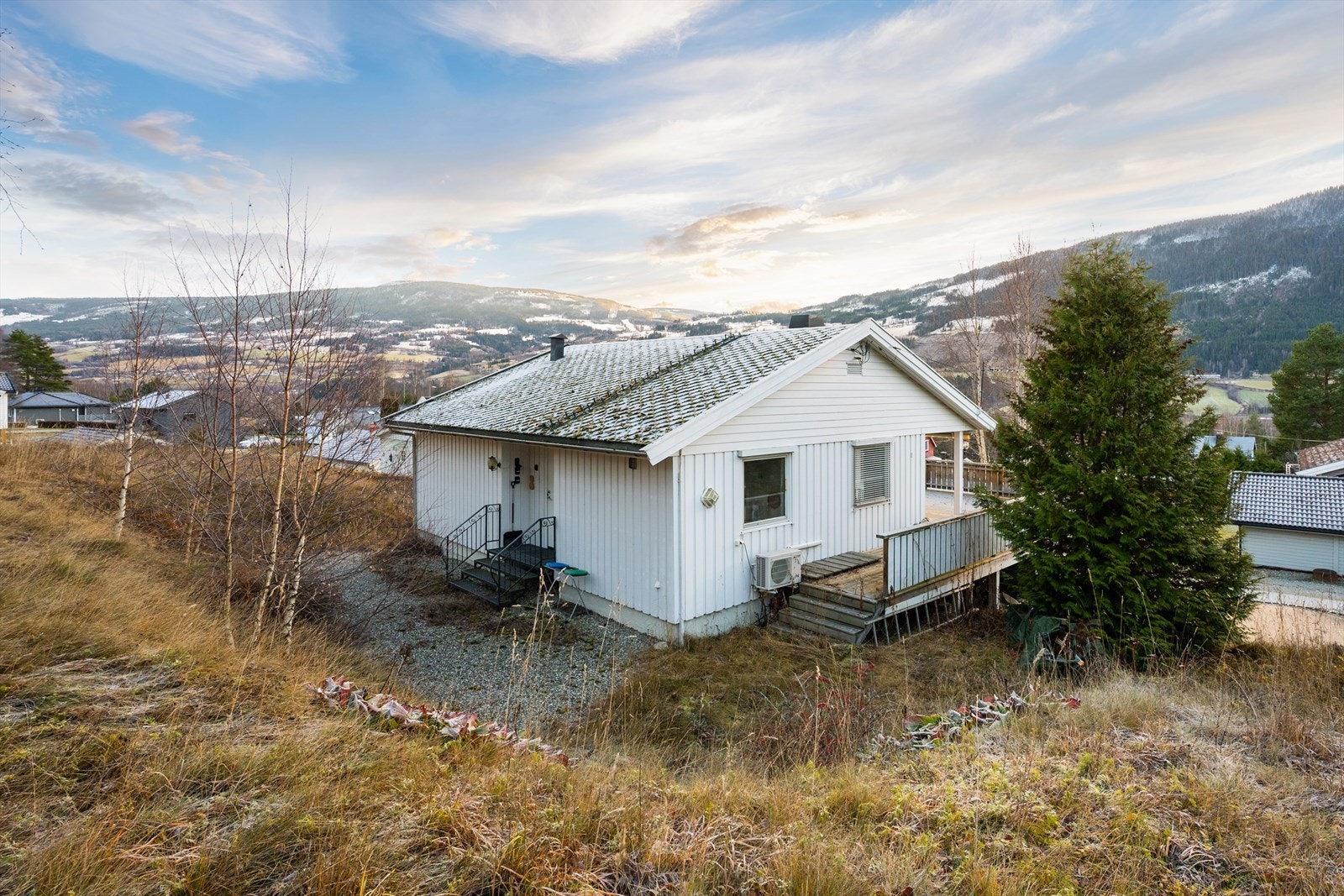 Boligen fra 1981 går over to plan. Galleribilde