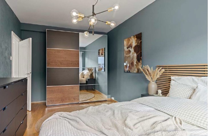 Stort soverom med mulighet for garderobe Galleribilde