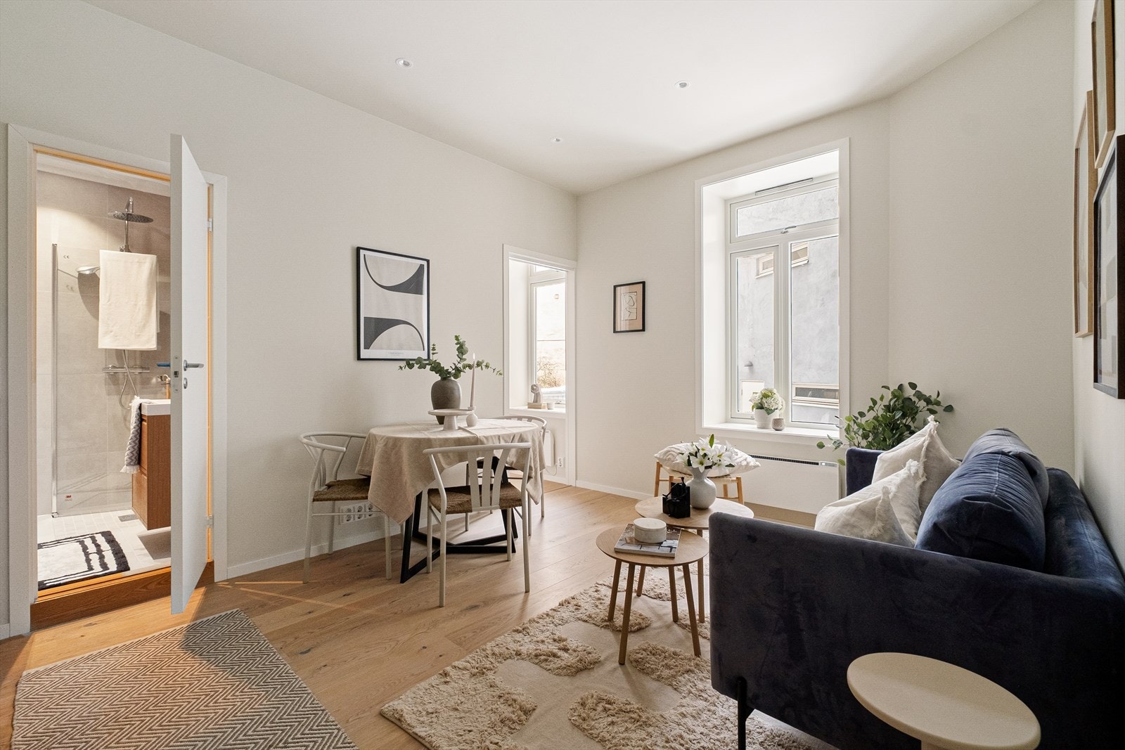 Leiligheten er totalrenovert i 2025 og holder svært god standard! Galleribilde