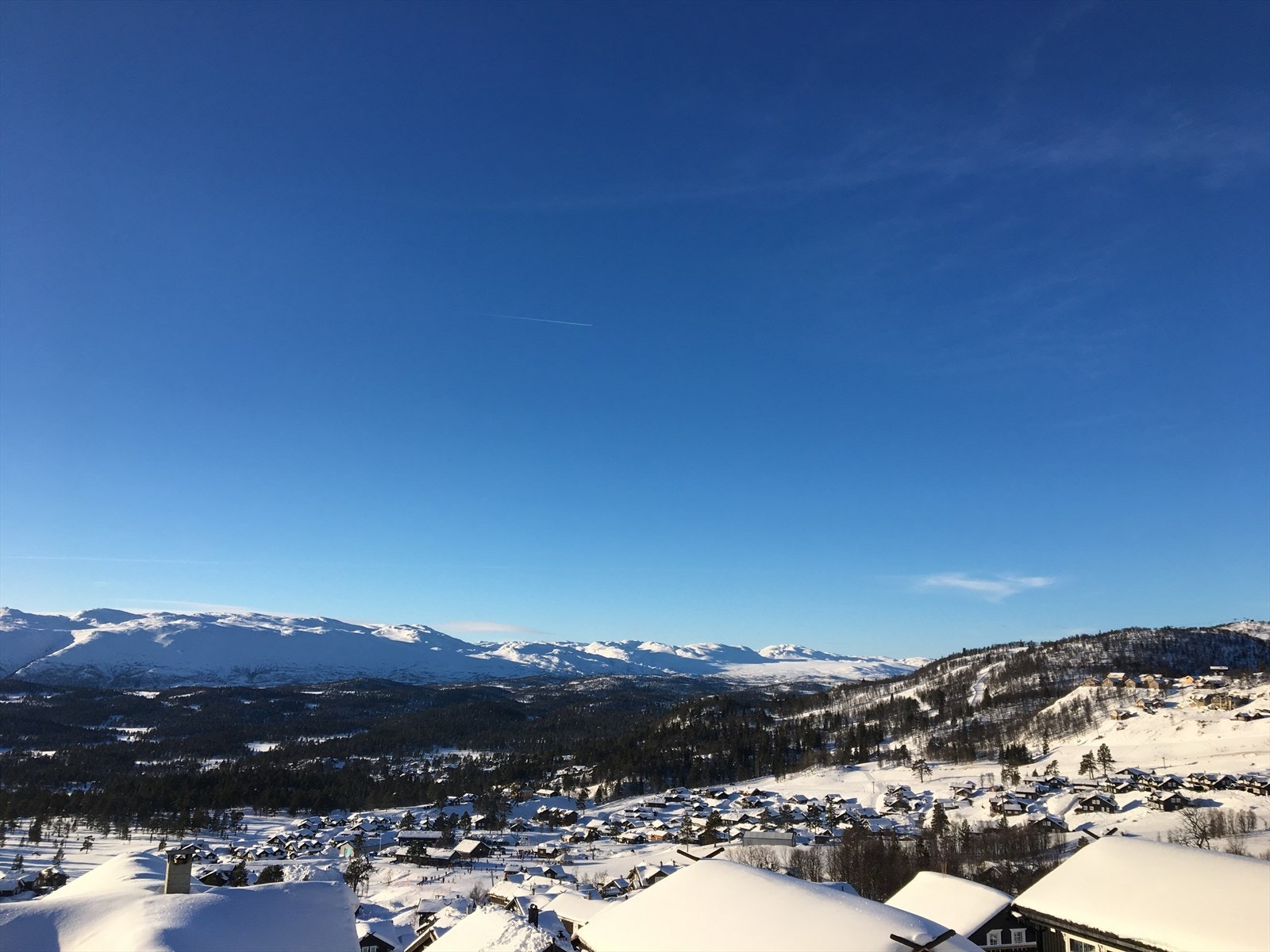 Nyt roen, naturen og den friske fjelluften - et eksklusivt tilfluktssted for deg som ønsker det lille ekstra. Perfekt for avslapning og kvalitetstid i spektakulære omgivelser. Galleribilde