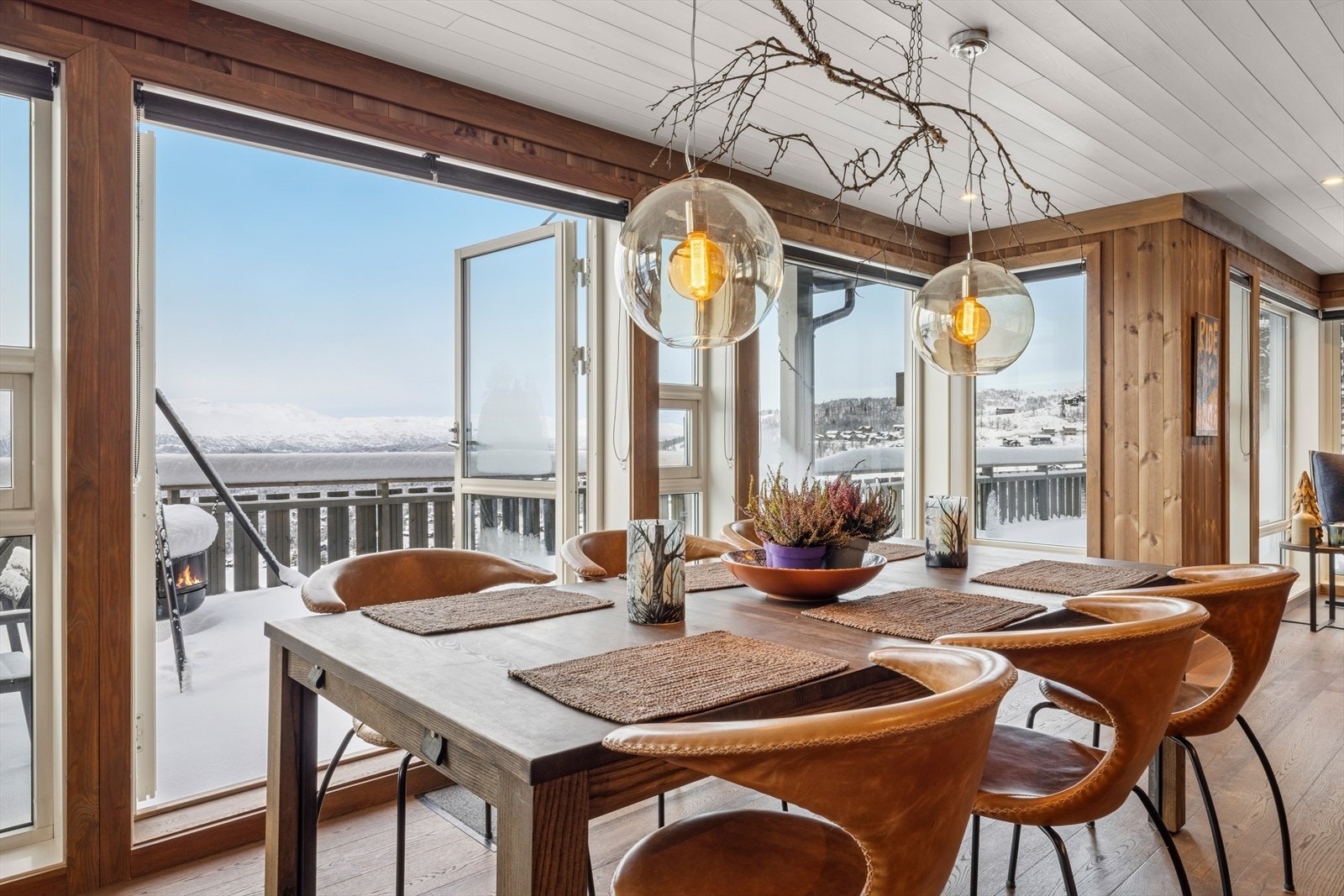 Drømmehytta i fjellet -, privat beliggenhet og ski rett på døren - utsikt og sol hele dagen Galleribilde