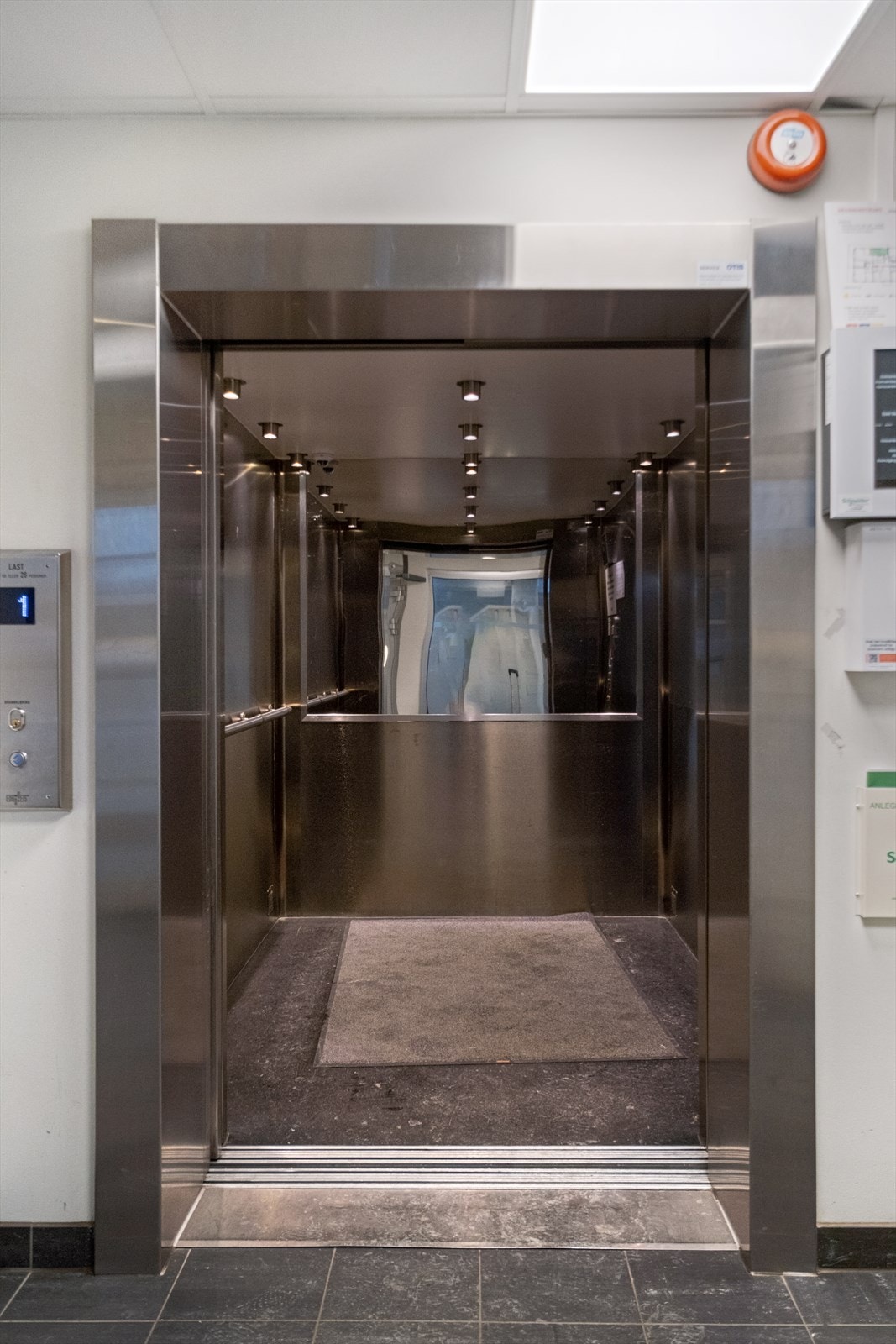 Heis i bygget. Galleribilde