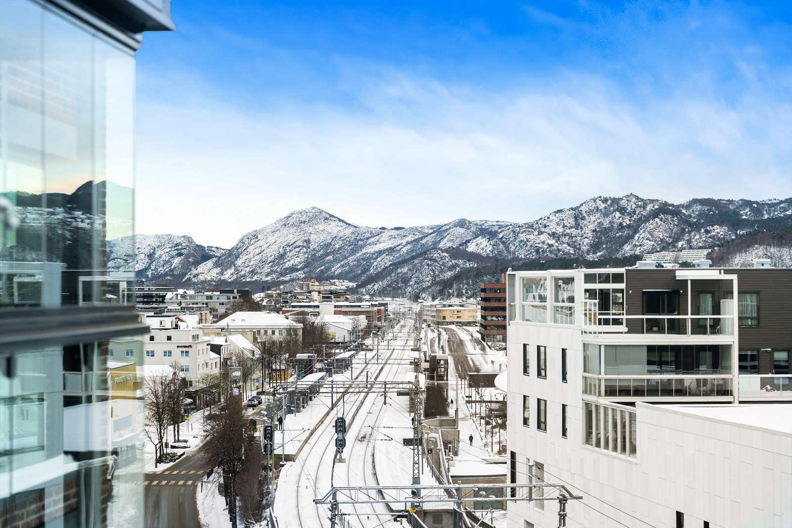 En flott selveierleilighet med en attraktiv og sentral beliggenhet. Galleribilde
