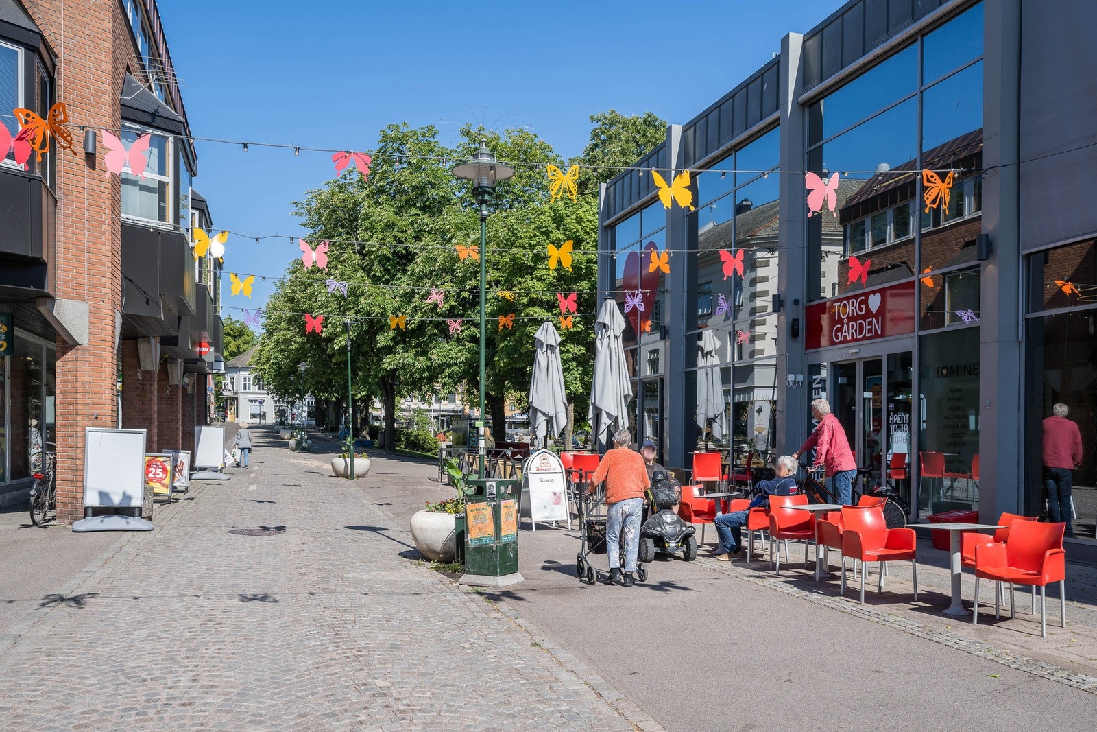 Ned til gågata er det ca. 10 minutters gange fra egen inngangsdør Galleribilde