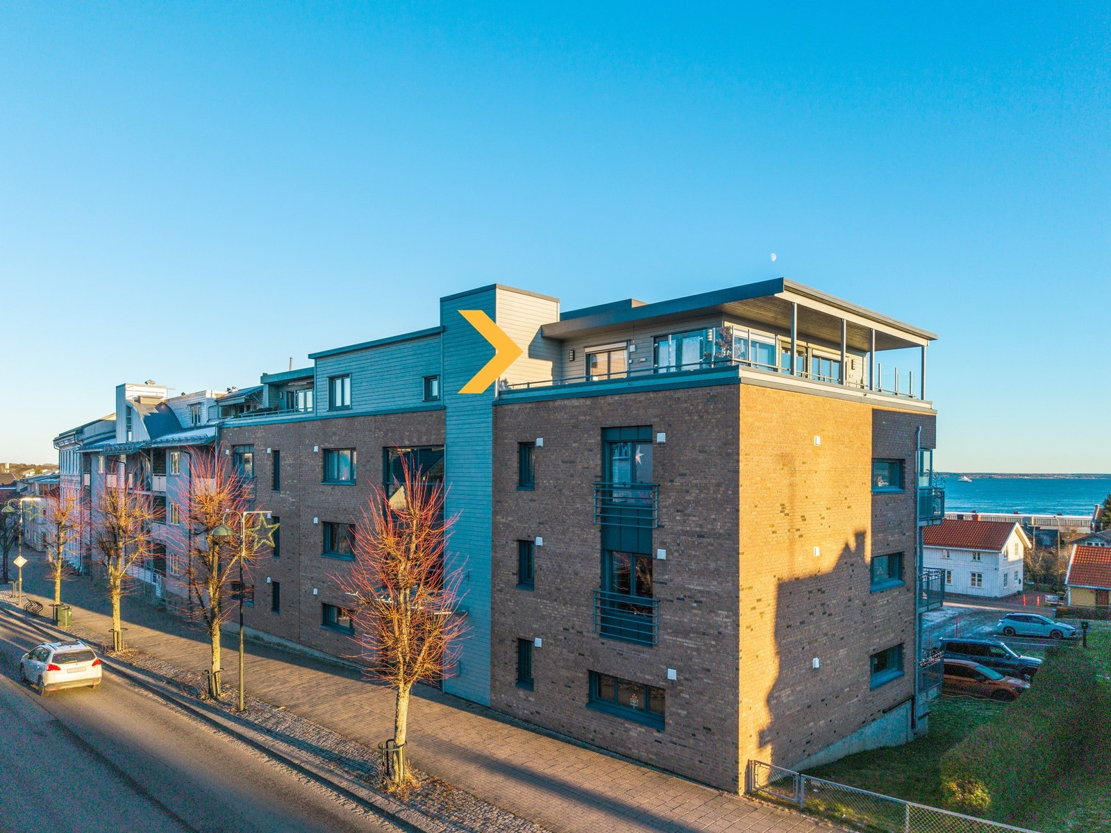 Sentralt beliggende med flott utsyn i flere retninger og gangavstand til det meste Galleribilde