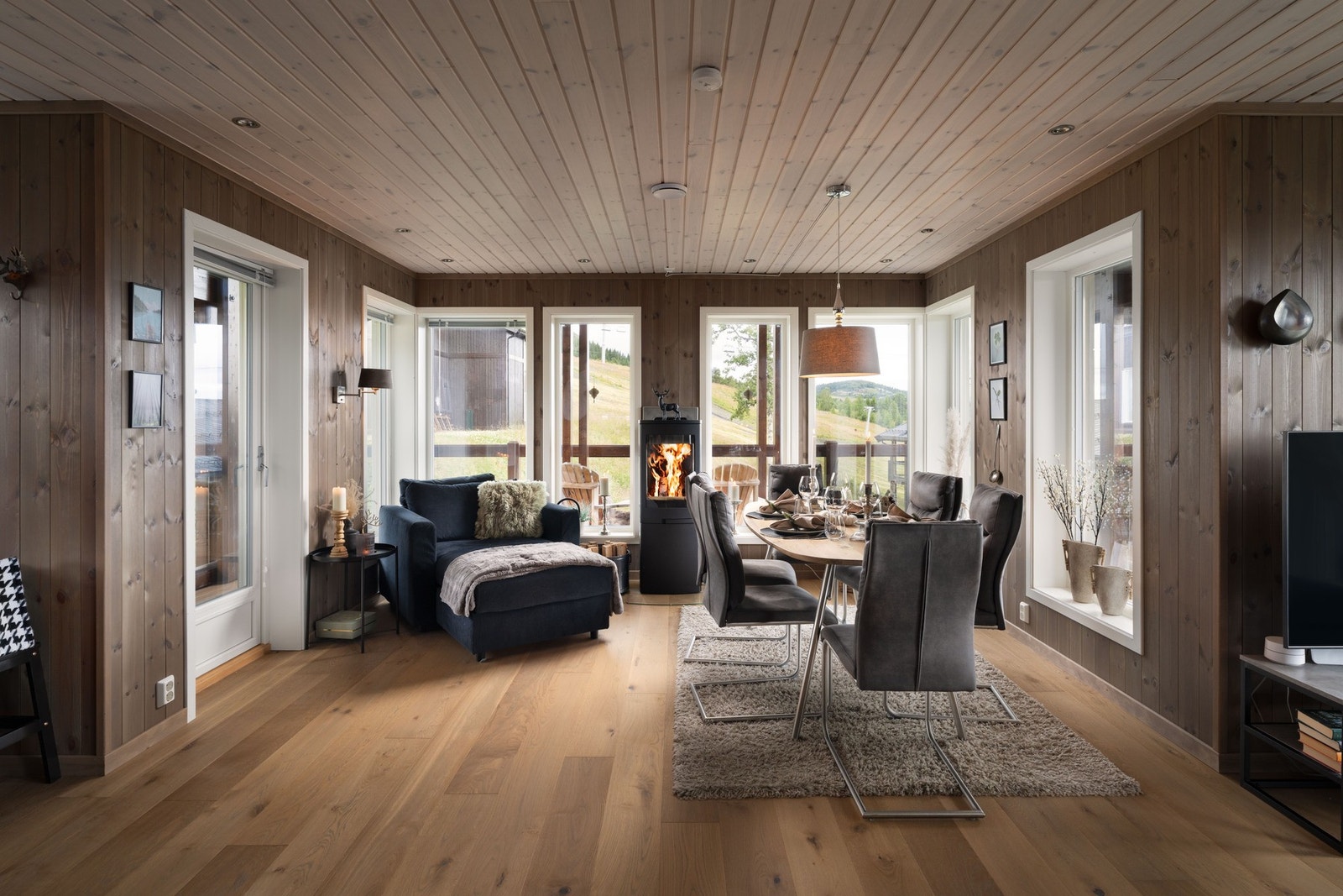 God plass for spisegruppe til små og store lag. Galleribilde