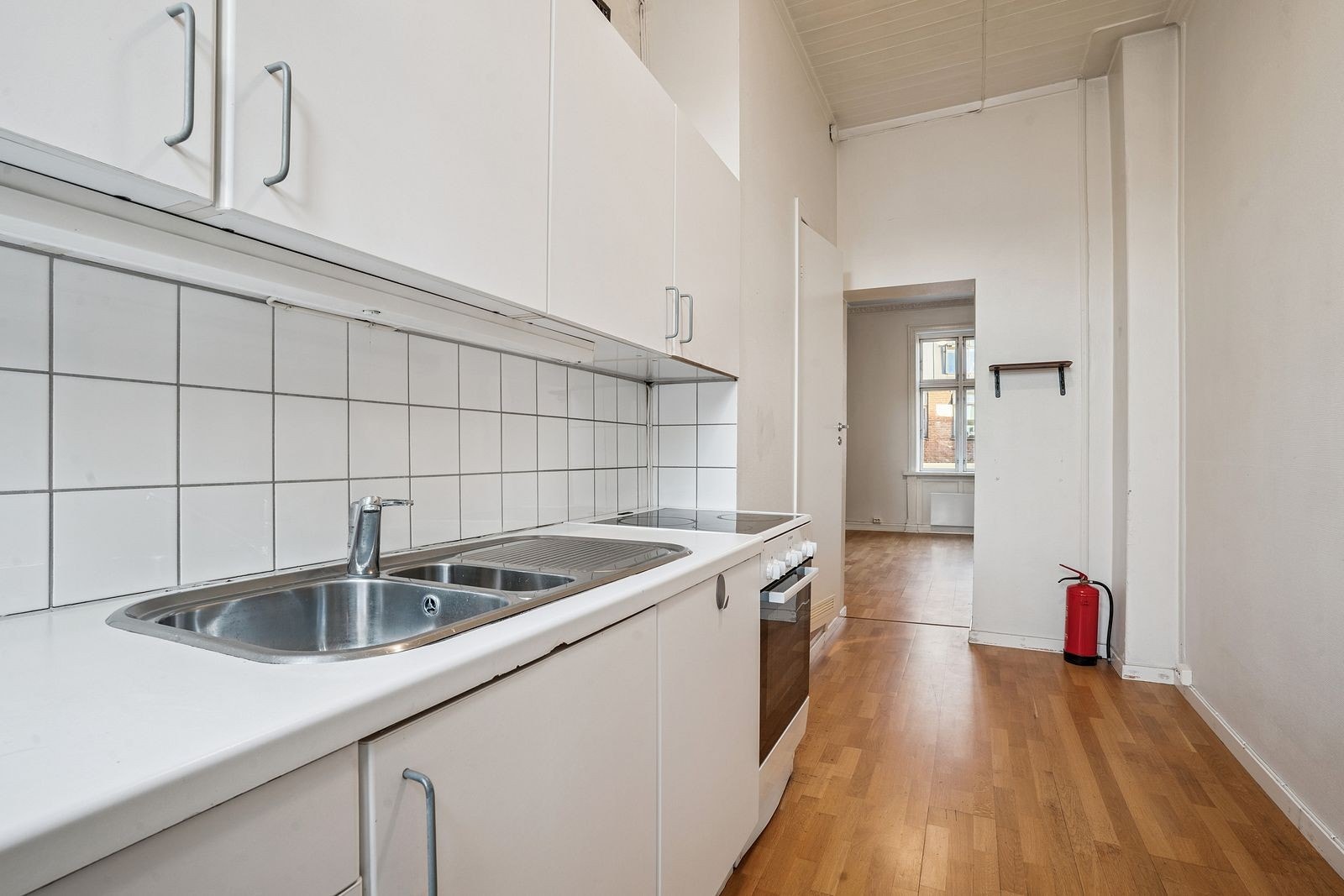 Kjøkken hvitvarer medfølger Galleribilde