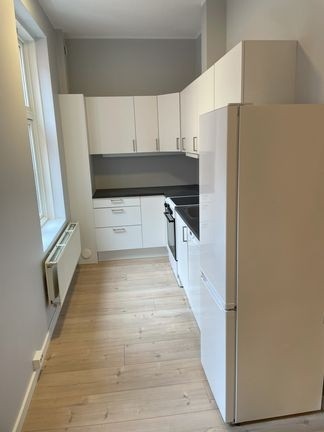 kjøkken med hvitevarer Galleribilde