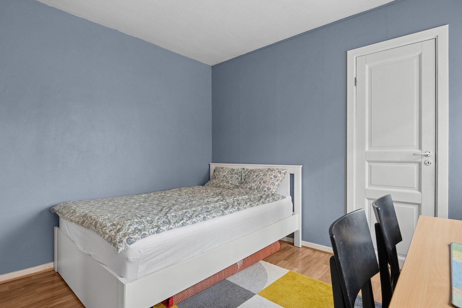 Soverommet legger til rette for pc-pult og mulighet for kontor eller hobbyområde. Galleribilde