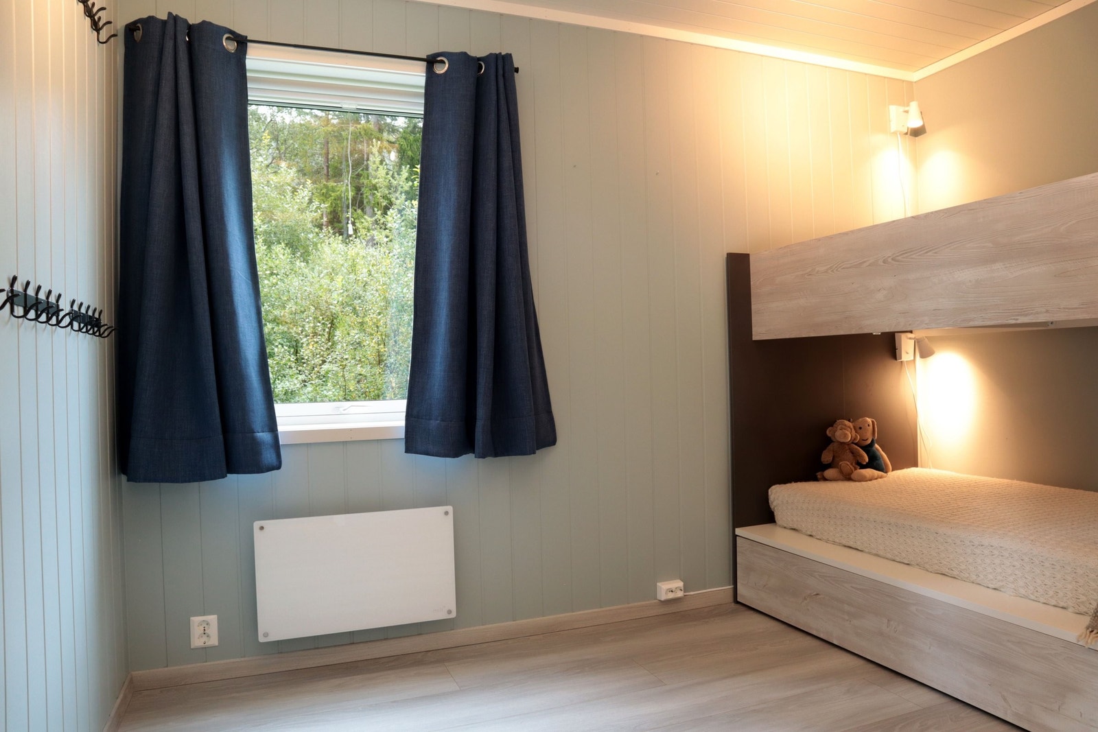 Soverom 3. Plassmontert køyeseng for 3 (med uttrekksskuff) fra "Drømmerom" medfølger. Galleribilde