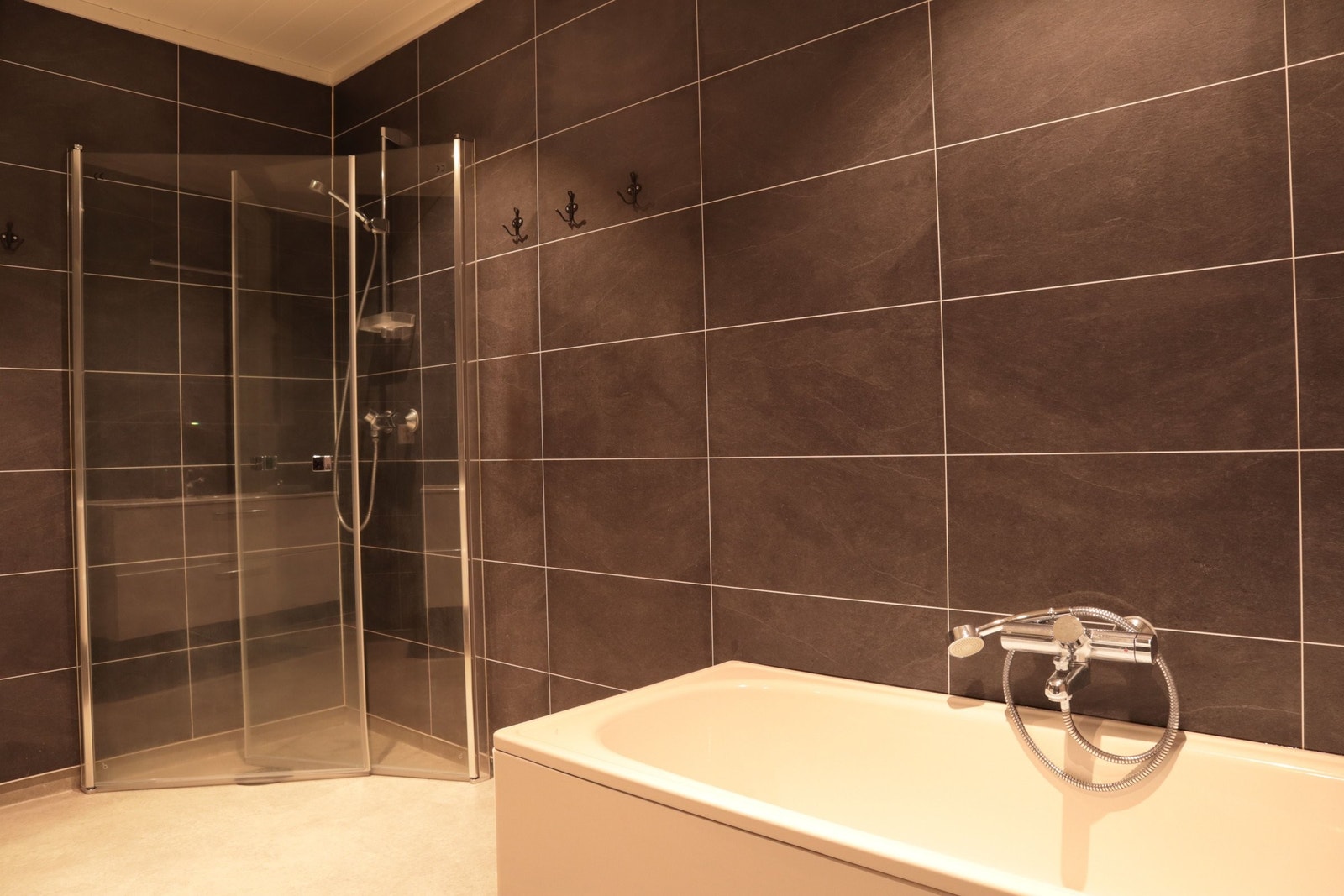 Bad 1. etasje. Galleribilde