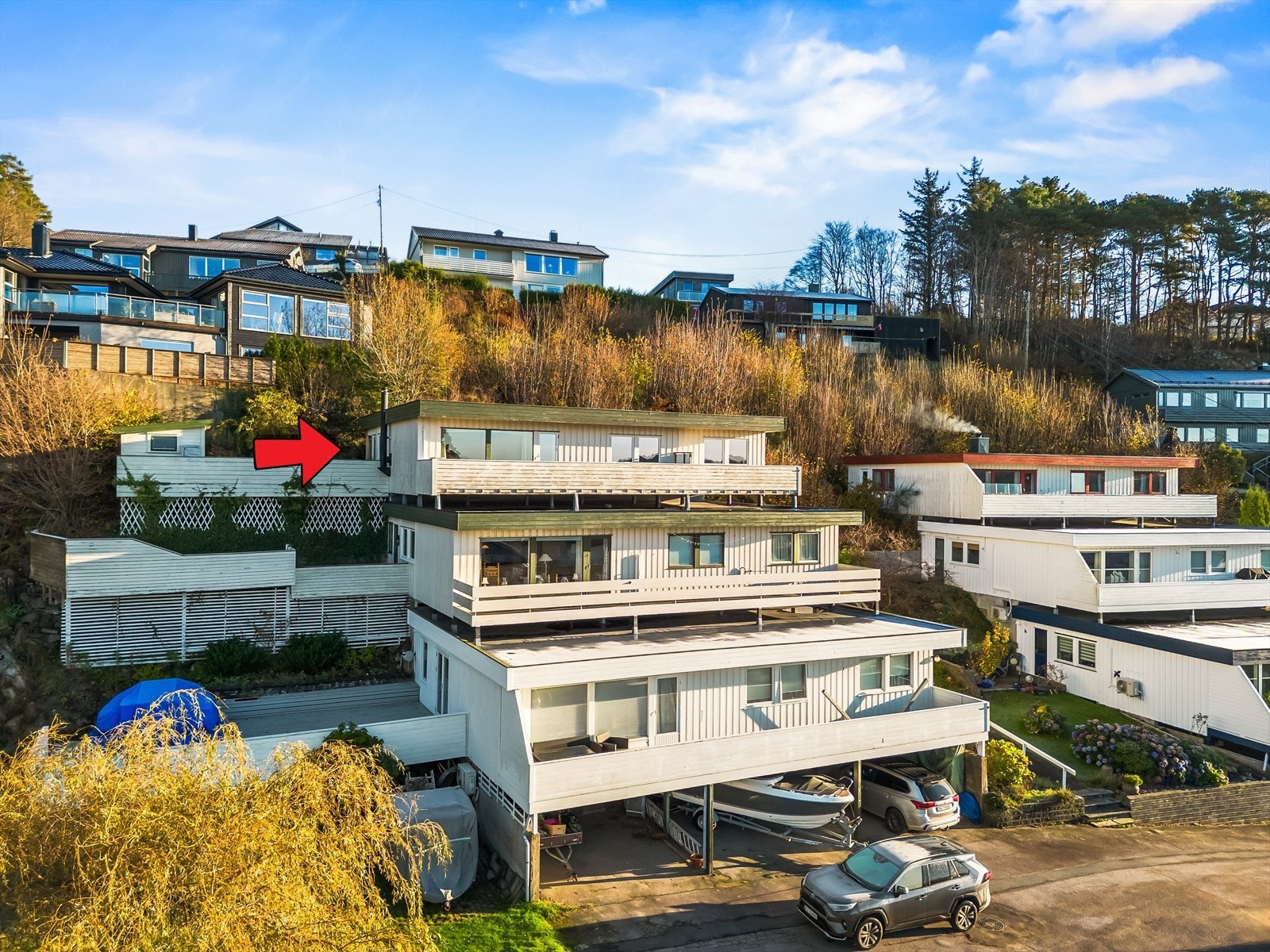 Eiendomsmegler MNEF Anita Cecilie Gabrielsen ønsker velkommen til Livdekrona 9C! Galleribilde