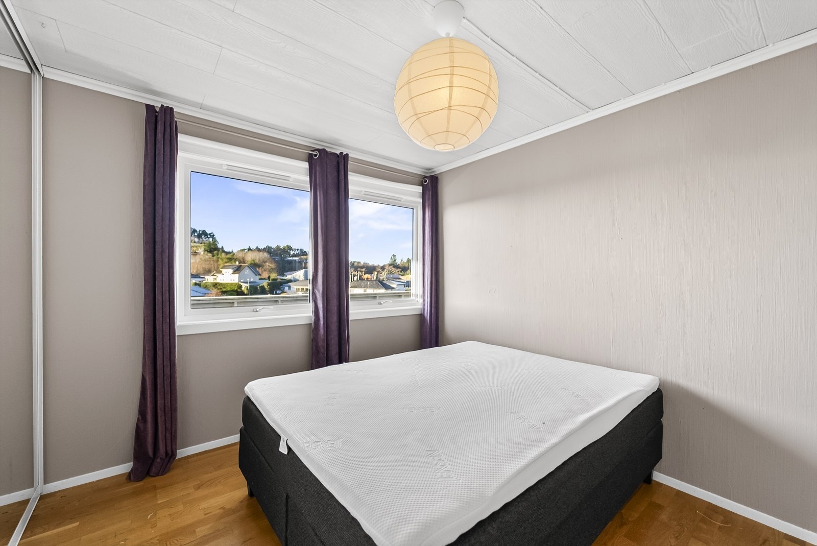 Soverom 1 av 3. Galleribilde