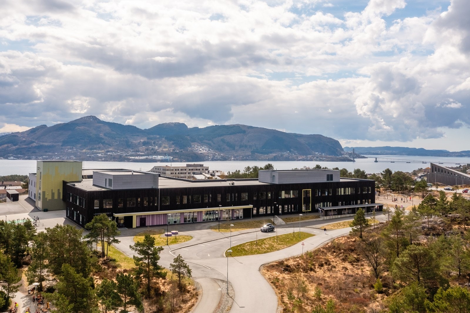 Nærområdet i Knarvik Galleribilde