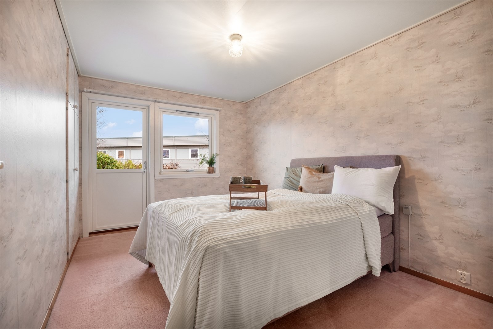 Soverom med utgang terrasse på ca 22 kvm Galleribilde