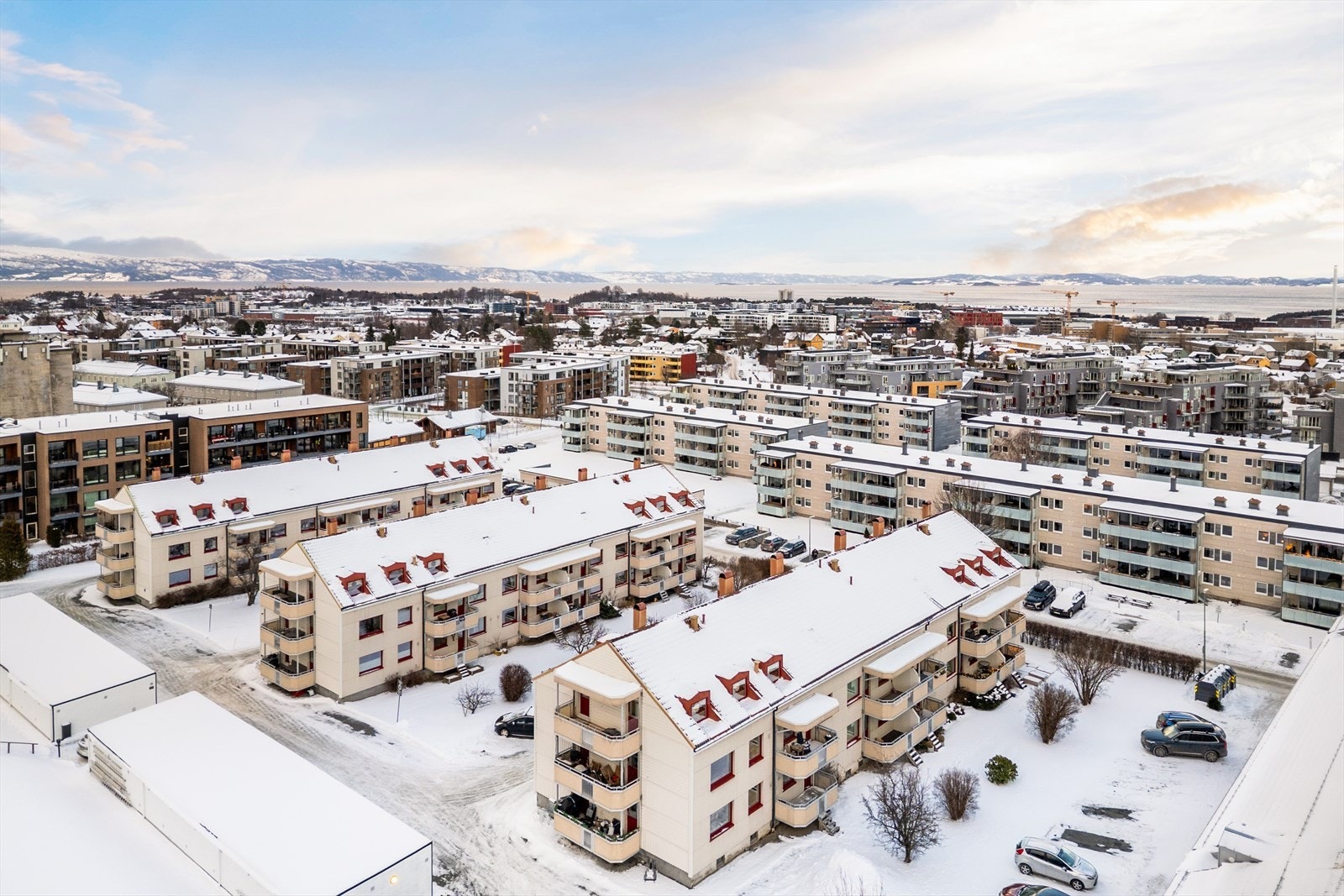 Ta kontakt med megler Oscar Otterlei på 952 41 456 eller o.otterlei@nordvikbolig.no om du ønsker privat visningsavtale eller har spørsmål om boligen. Galleribilde