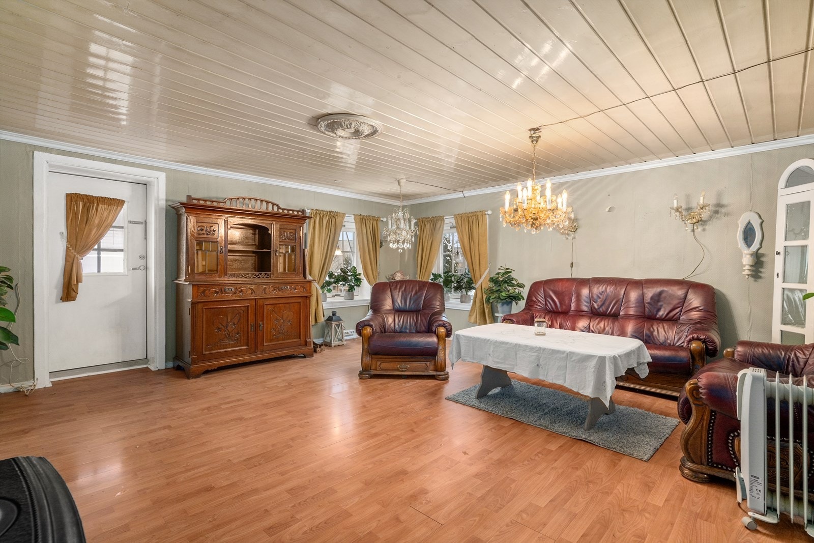 Eiendommen har behov for utbedringer og oppgraderinger. Galleribilde