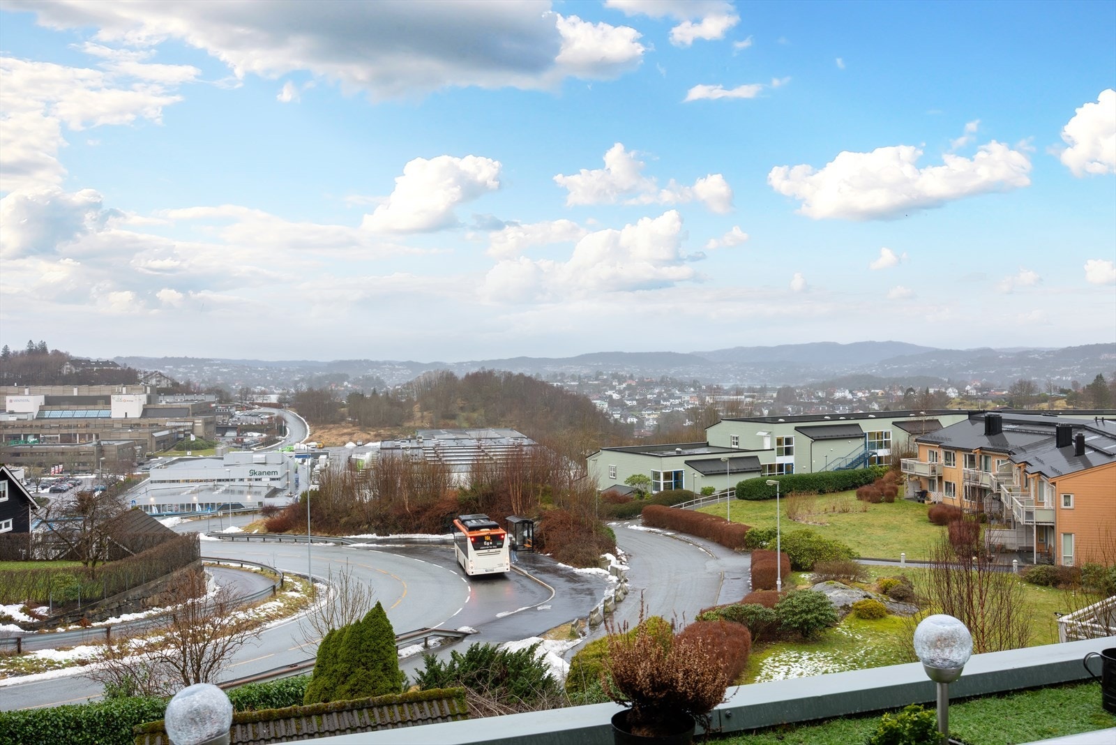 Utsikten fra terrassen. Galleribilde