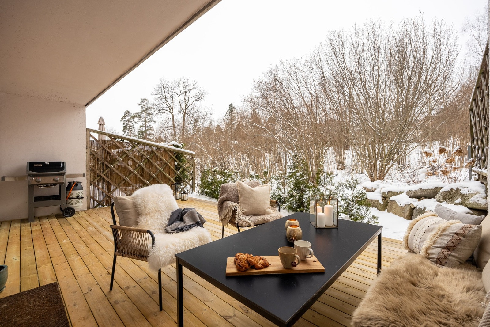 Terrassen er på hele 26 kvm og vil fungere som en forlengelse av stuen på vår- og sommerhalvåret. Galleribilde