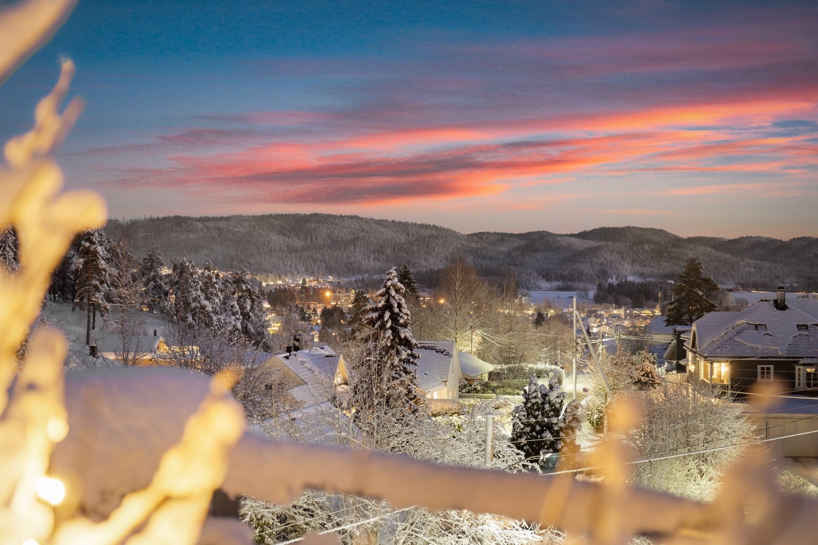 Takterrassen har optimale solforhold gjennom hele dagen og spektakulær utsikt over nærområdet. Galleribilde