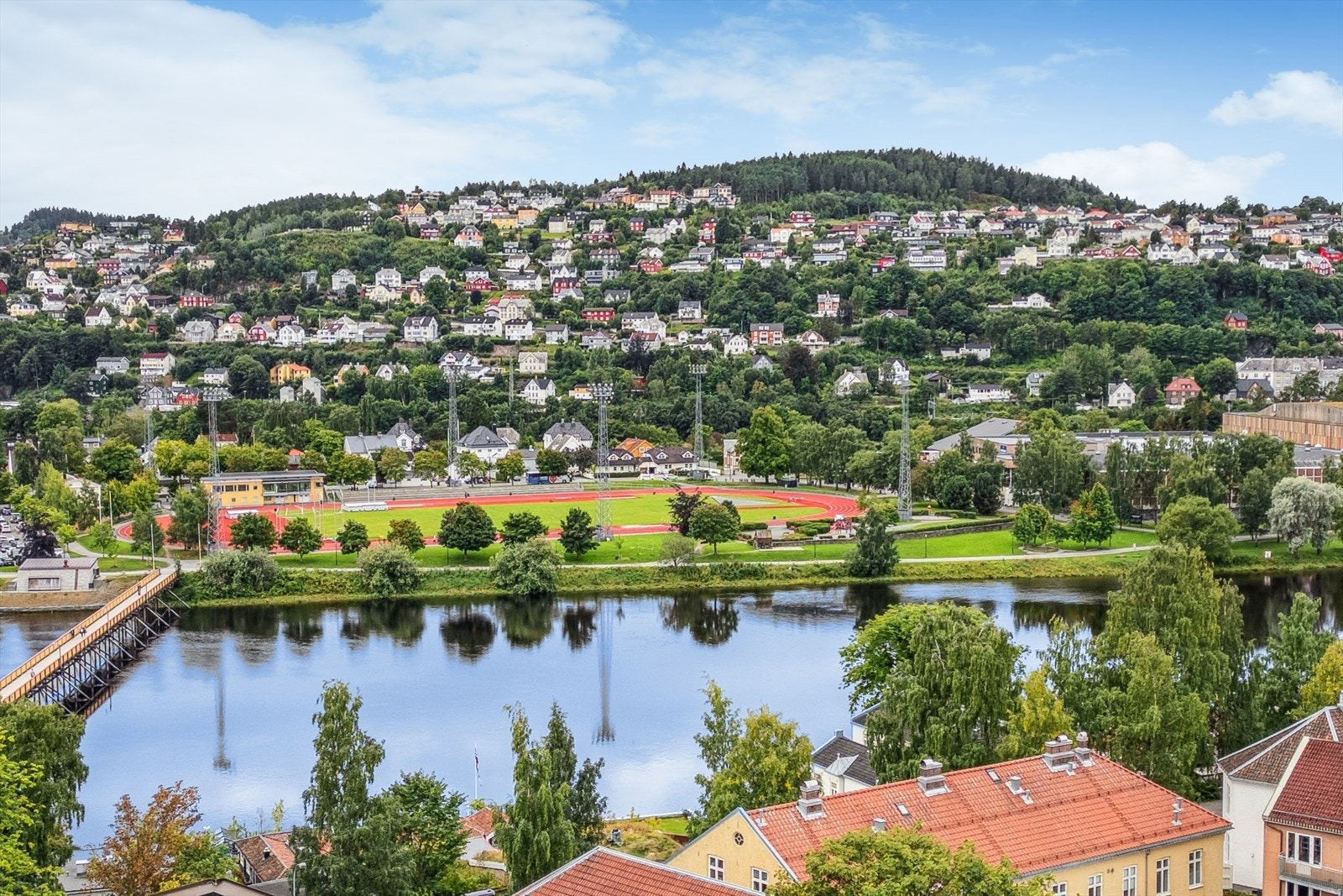 Finalebanen og Trondheim Spektrum ligger også i nærområdet. Galleribilde