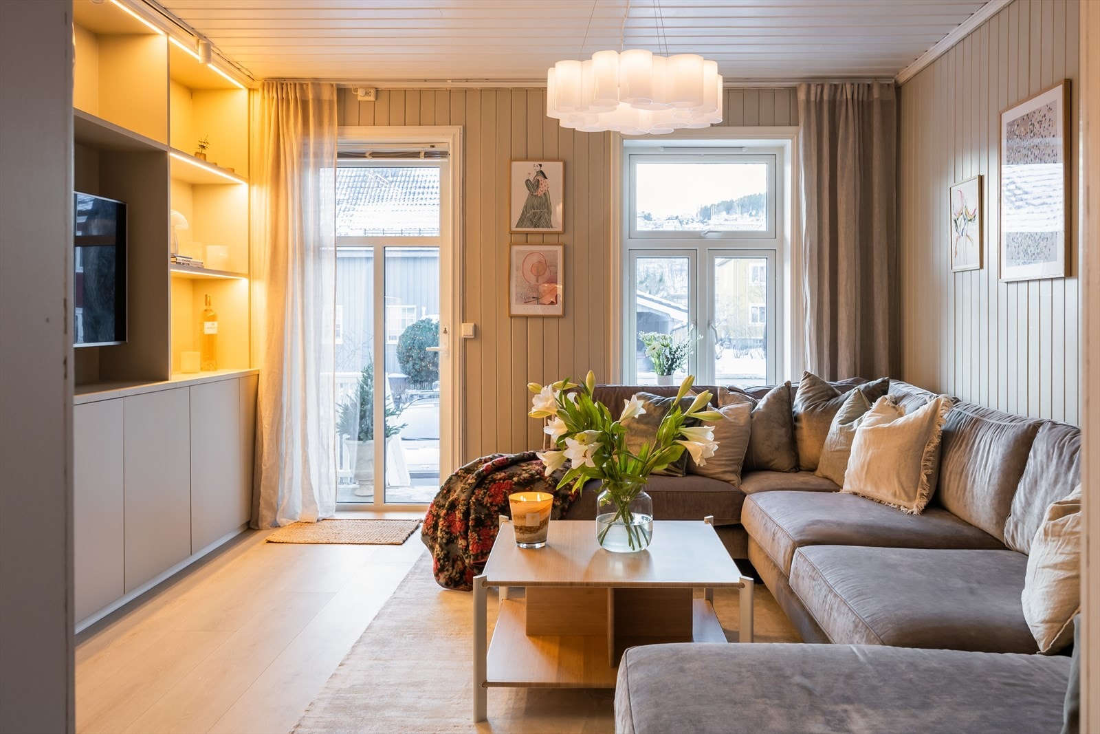 Velkommen til Nidarøy gate 6A - En betydelig oppgradert og skjermet 3-roms selveierleilighet med hjørnebeliggenhet på attraktive Øya. Galleribilde