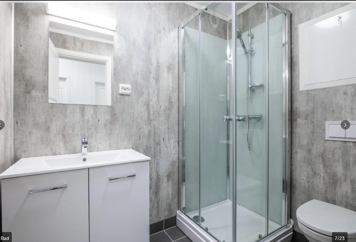 Bad 1/2 Galleribilde