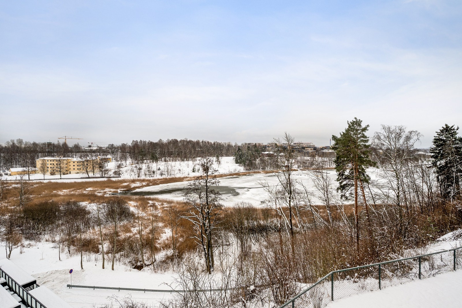 Langs Holtekilen er det fint turnett Galleribilde