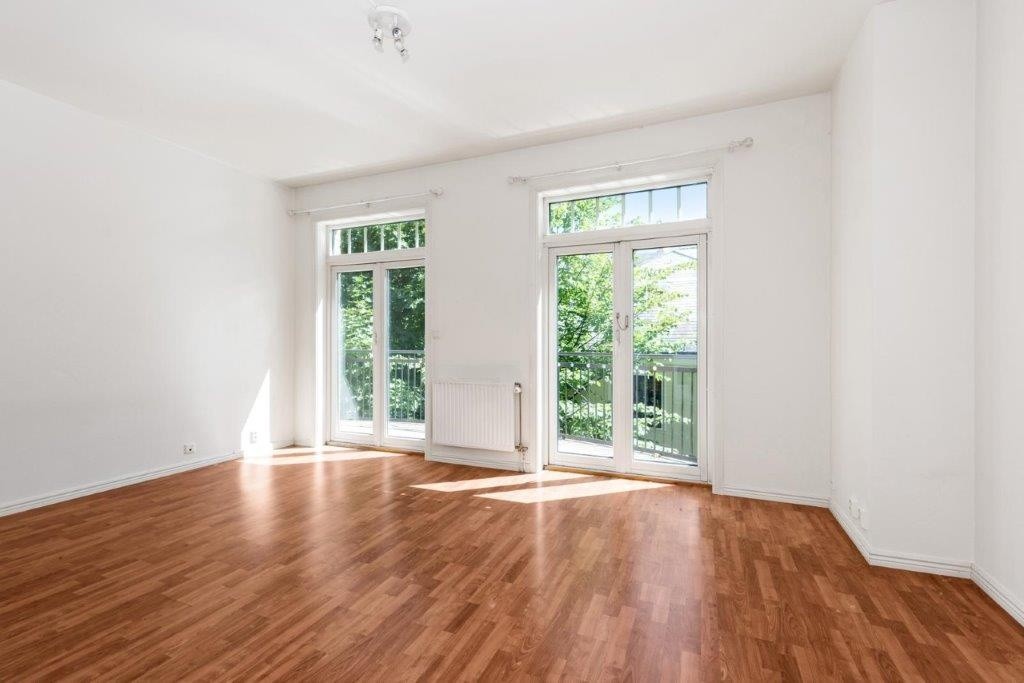 Stuen har godt med naturlig lysinnslipp Galleribilde