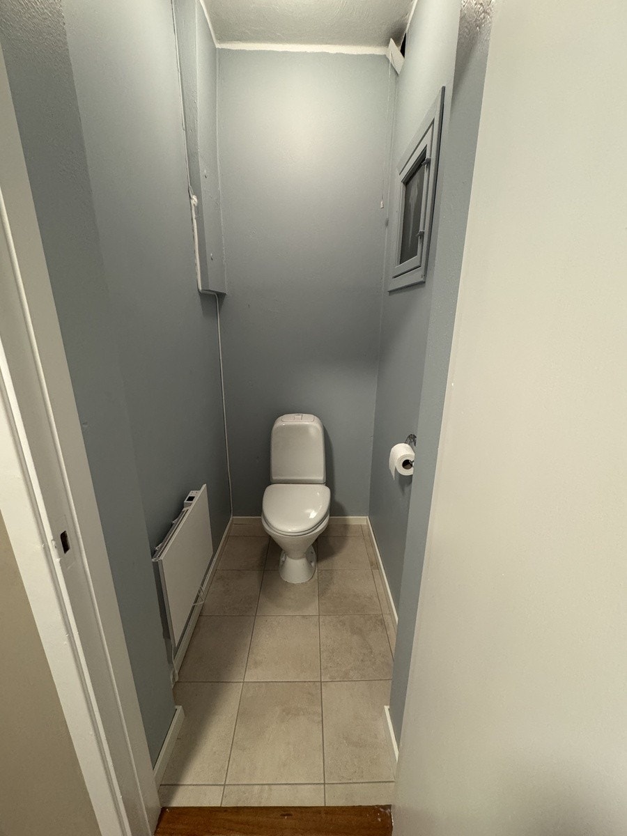 Toalettrom Galleribilde