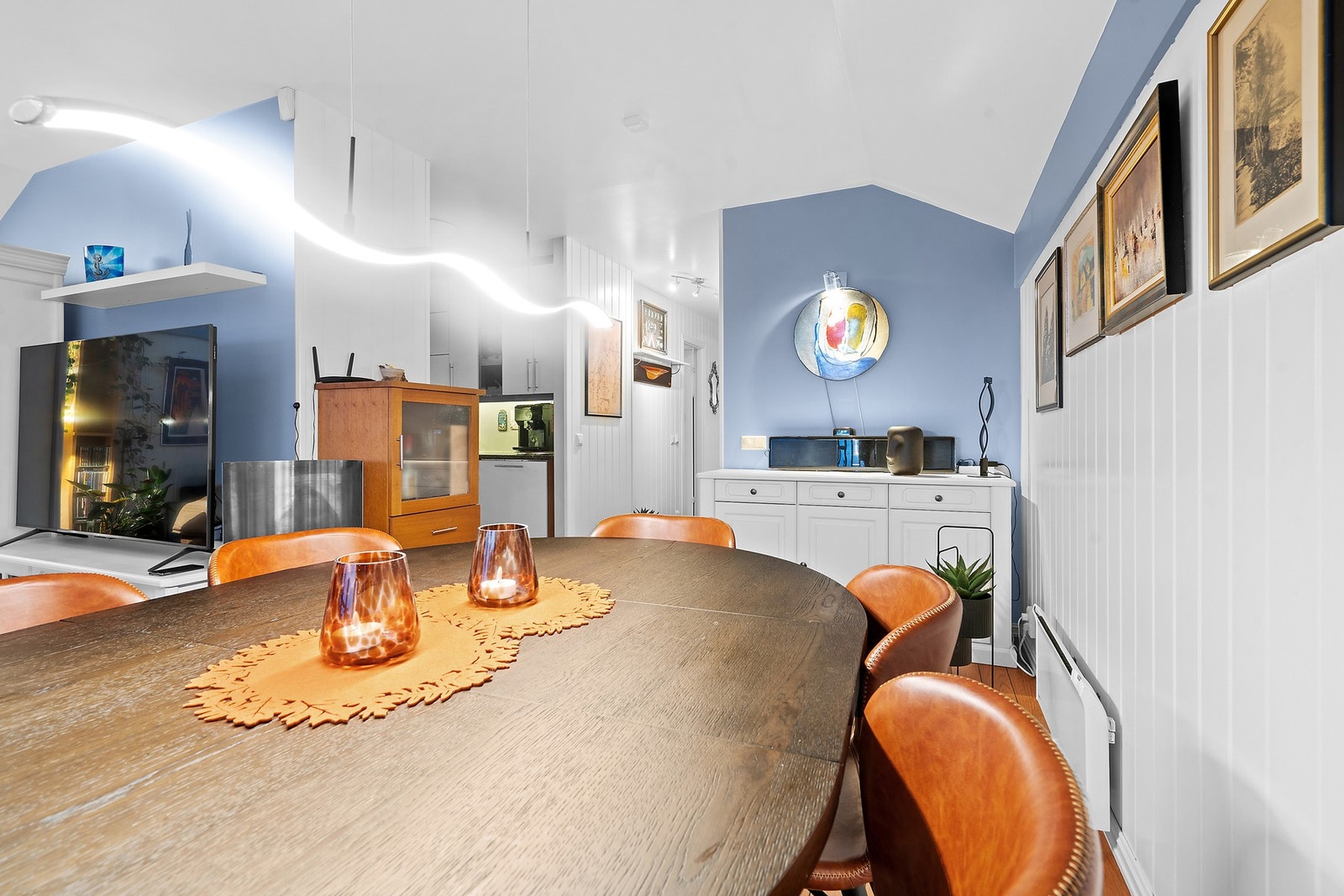 Her er og plass til spisebord Galleribilde