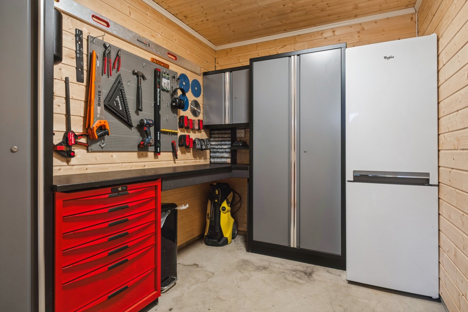 Eget verksted/bod i garasje Galleribilde