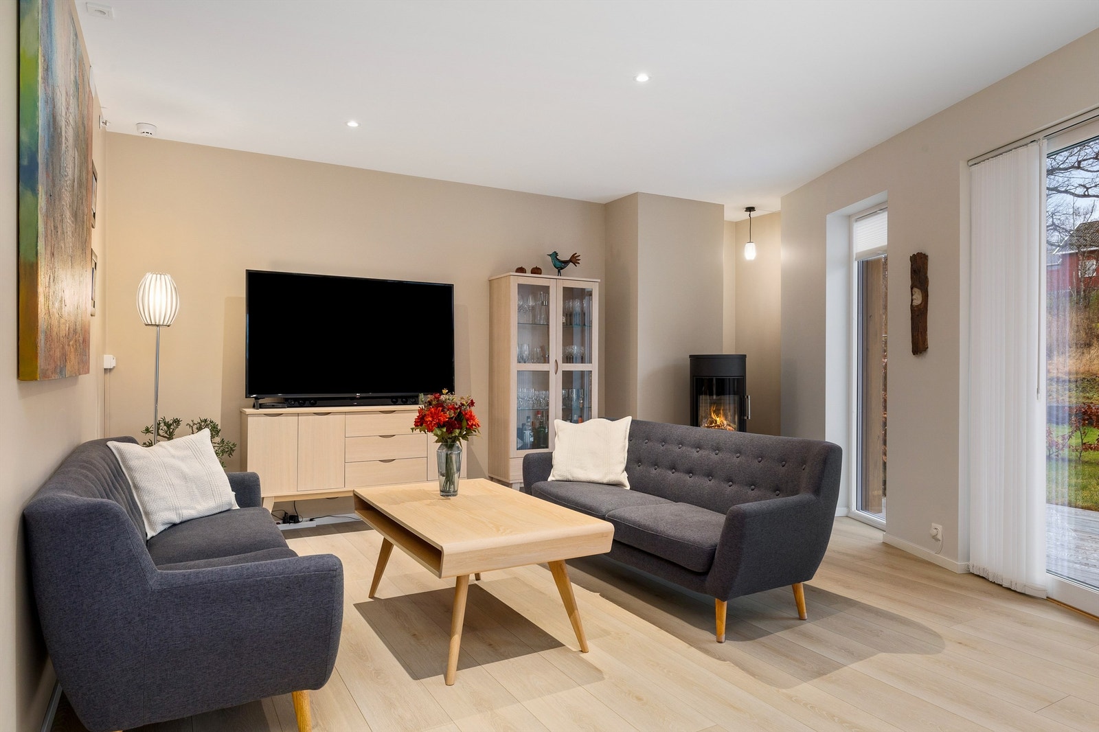 Varme i gulvet i stuen Galleribilde