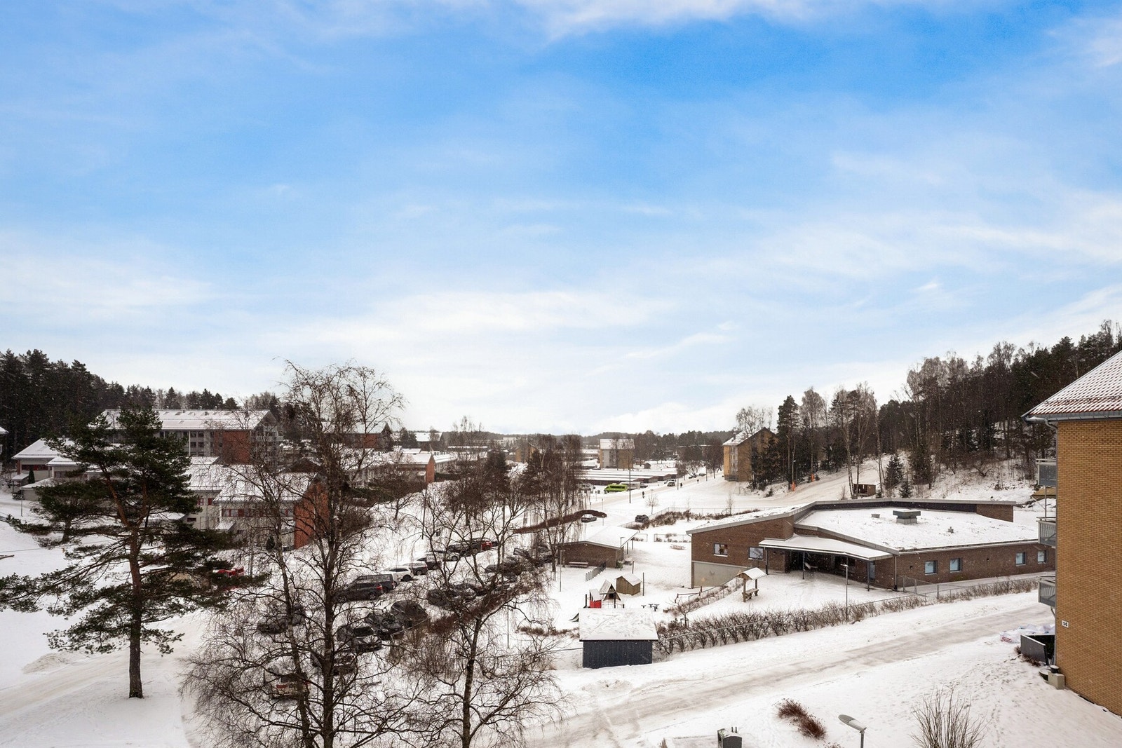 Sofiemyrhallen, Lift N run og SATS Kolbotn er tilgjengelige for den aktive, mens barnefamilier vil sette pris på den korte avstanden til både skoler og barnehager. Galleribilde