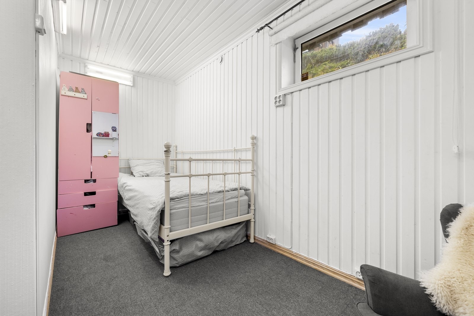 Fleksibelt rom i underetasjen som enkelt kan innredes som soverom, kontor eller hobbyrom. Galleribilde