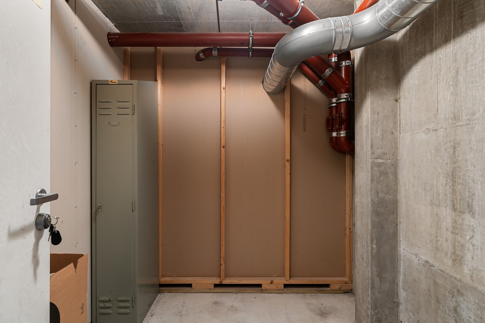 Tilhørende sportsbod. Galleribilde