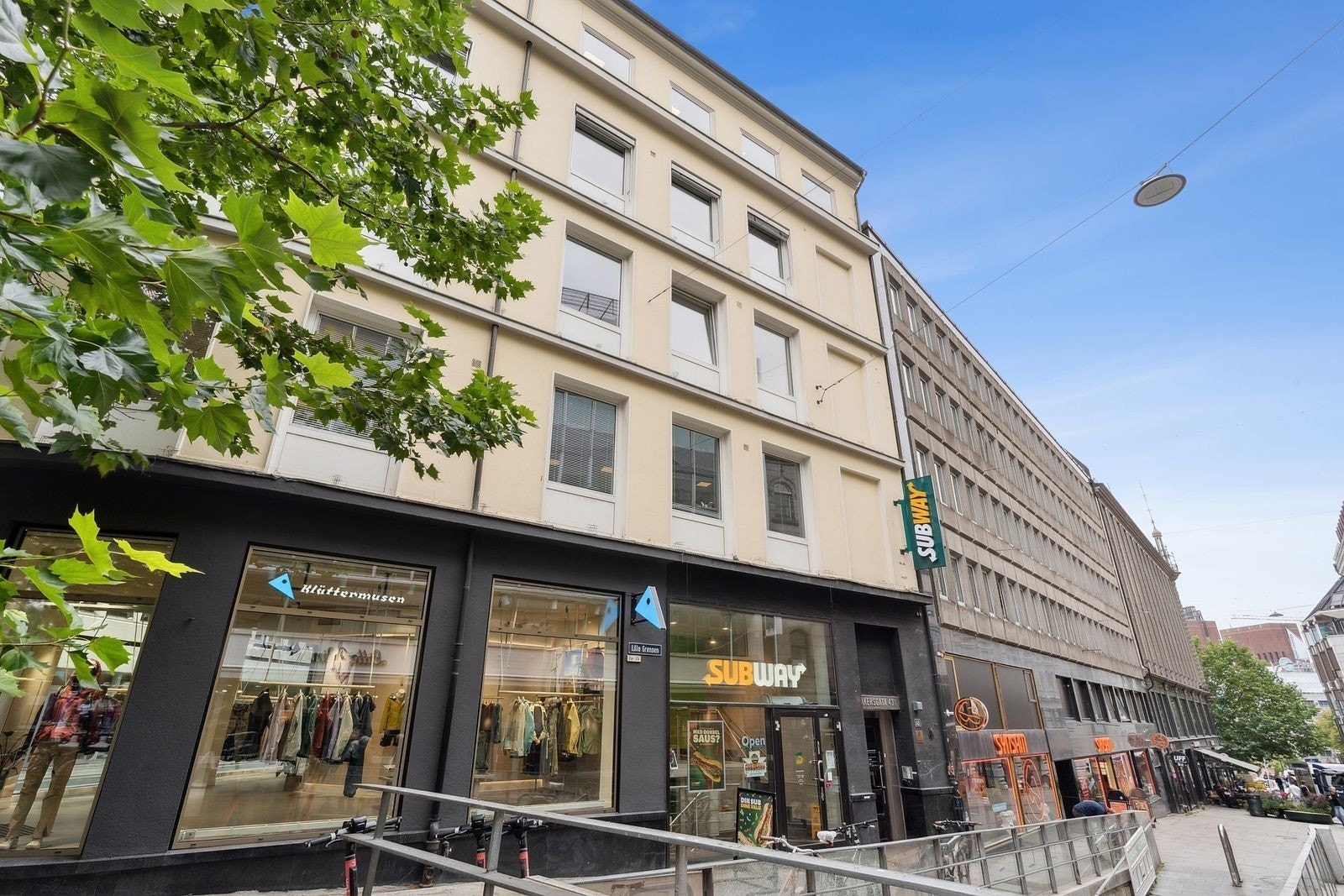 Inngangsparti i passasjen i Lille Grensen. Galleribilde