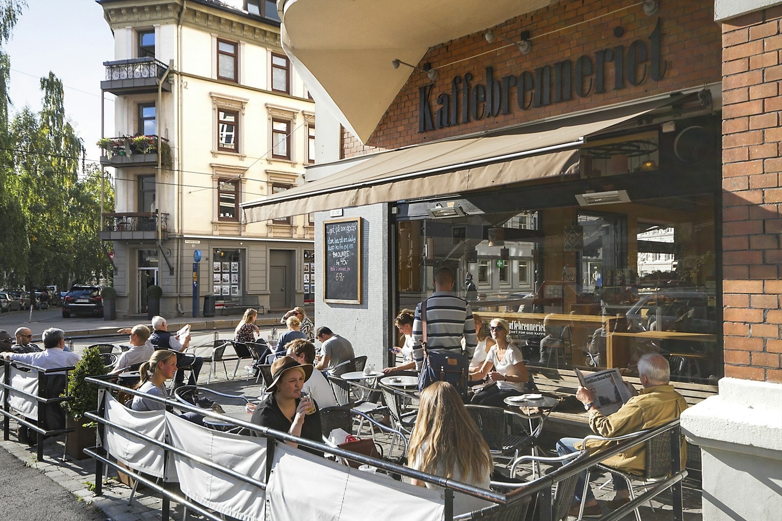 Området er perfekt for deg som ønsker en kombinasjon av å ha alle fasiliteter innen gangavstand, samt bo i veletablerte omgivelser Galleribilde