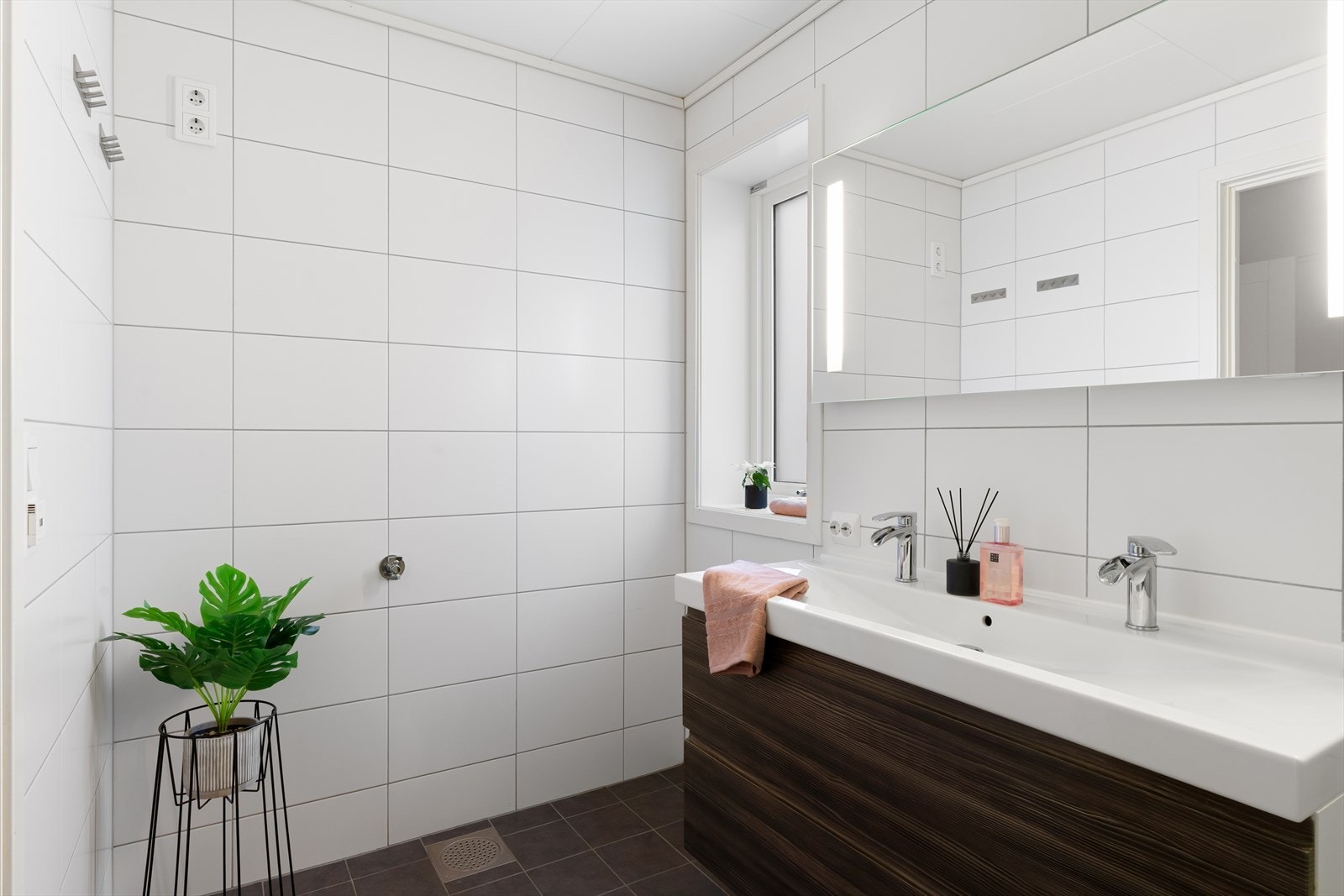 Ekstra sluk og opplegg til vaskemaskin. Galleribilde