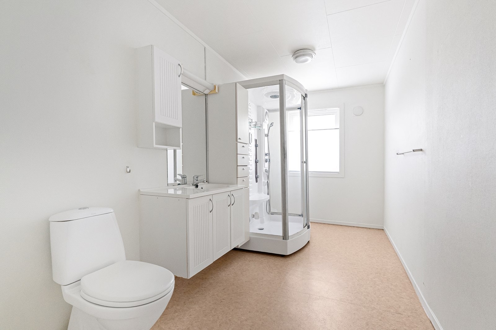 Bad i første Galleribilde