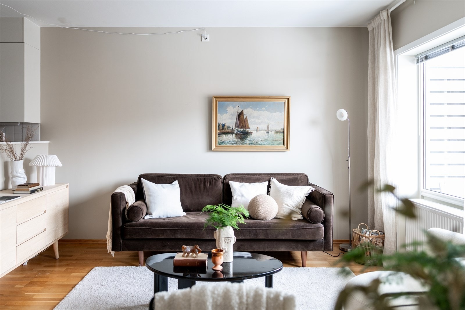 - A-konto varmtvann og fyring, samt TV/internett er inkludert i felleskostnadene - Galleribilde