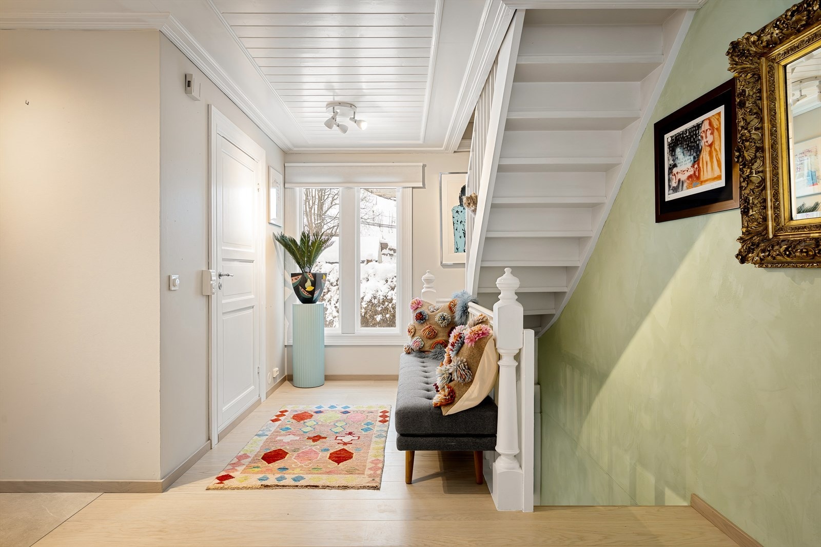 Vi beveger oss videre opp til boligens 2. etasje. Galleribilde