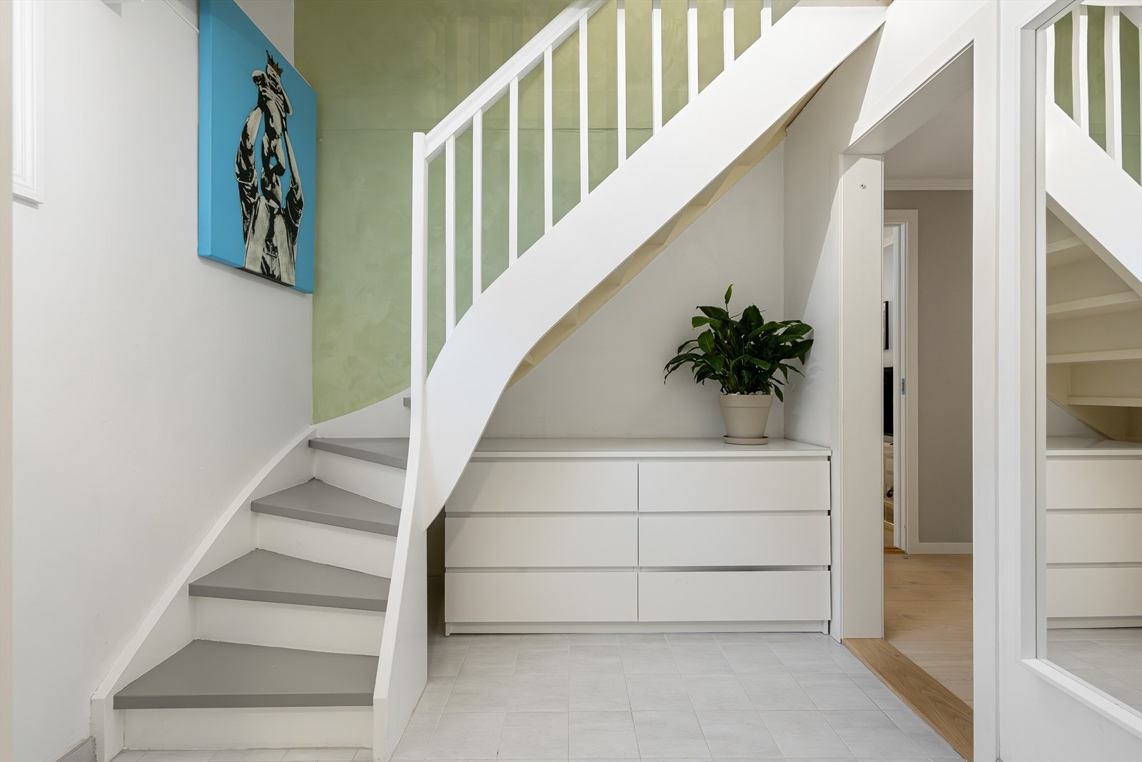 Vi beveger oss videre ned til boligens underetasje. Galleribilde